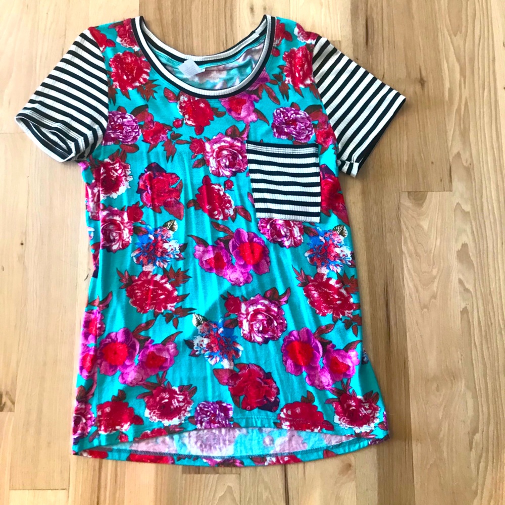 Floral pocket tee